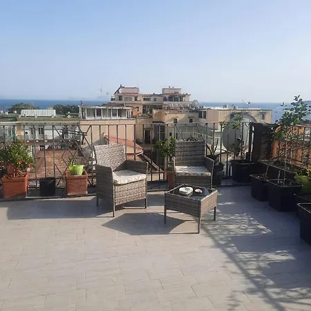 La Casa Di Nettuno * ナポリ