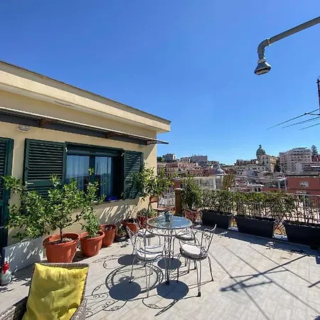 La Casa Di Nettuno * ナポリ