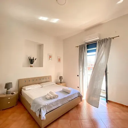 La Casa Di Nettuno アパート ナポリ